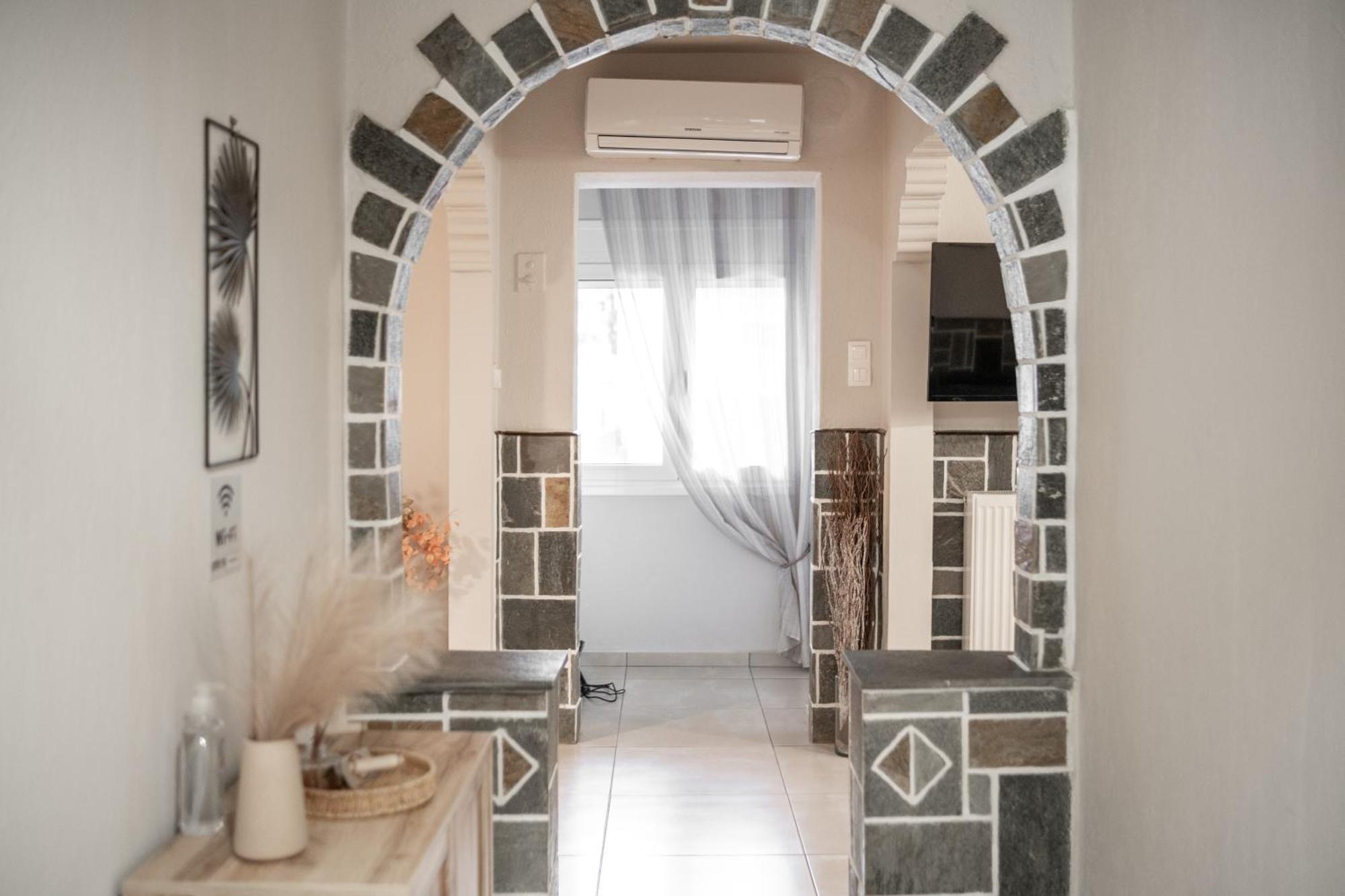 Chara'S Luxury Home Kalampáka Ngoại thất bức ảnh